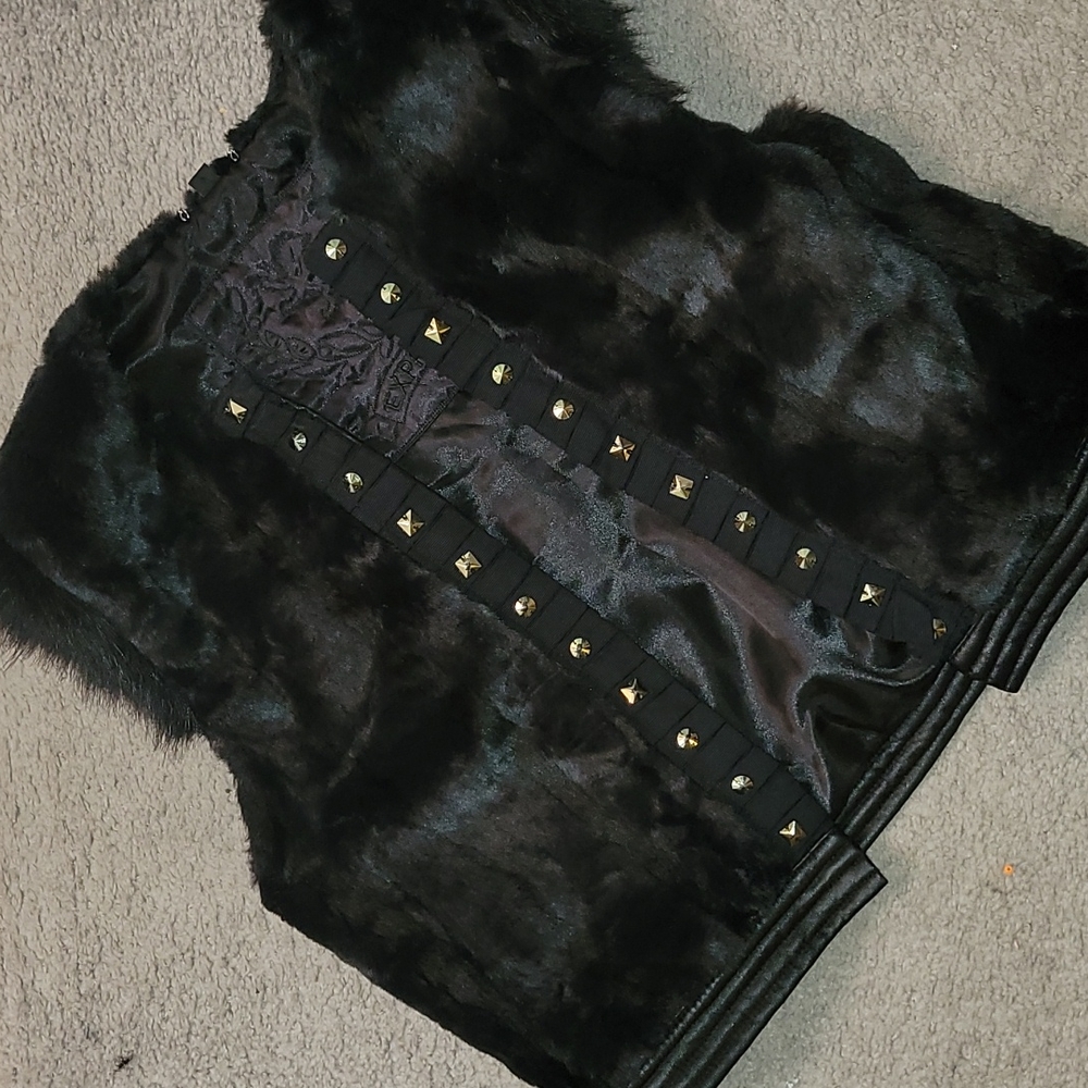 Fur vest